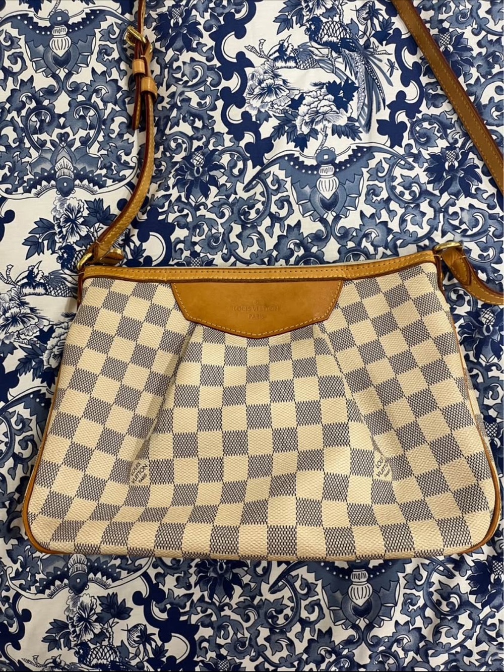 Louis Vuitton Damier Azur Crossbody Bag Siracusa PM